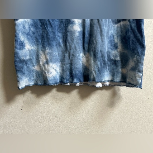 Y2K American Girl by Next Era Love Graffiti Blue Tie-Dye Top Women’s M/L(approx) - Picture 11 of 13